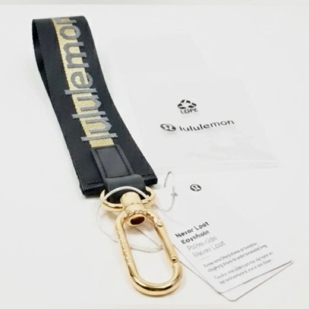 Lululemon Never Lost Keychain - Black & Gold| NWT
